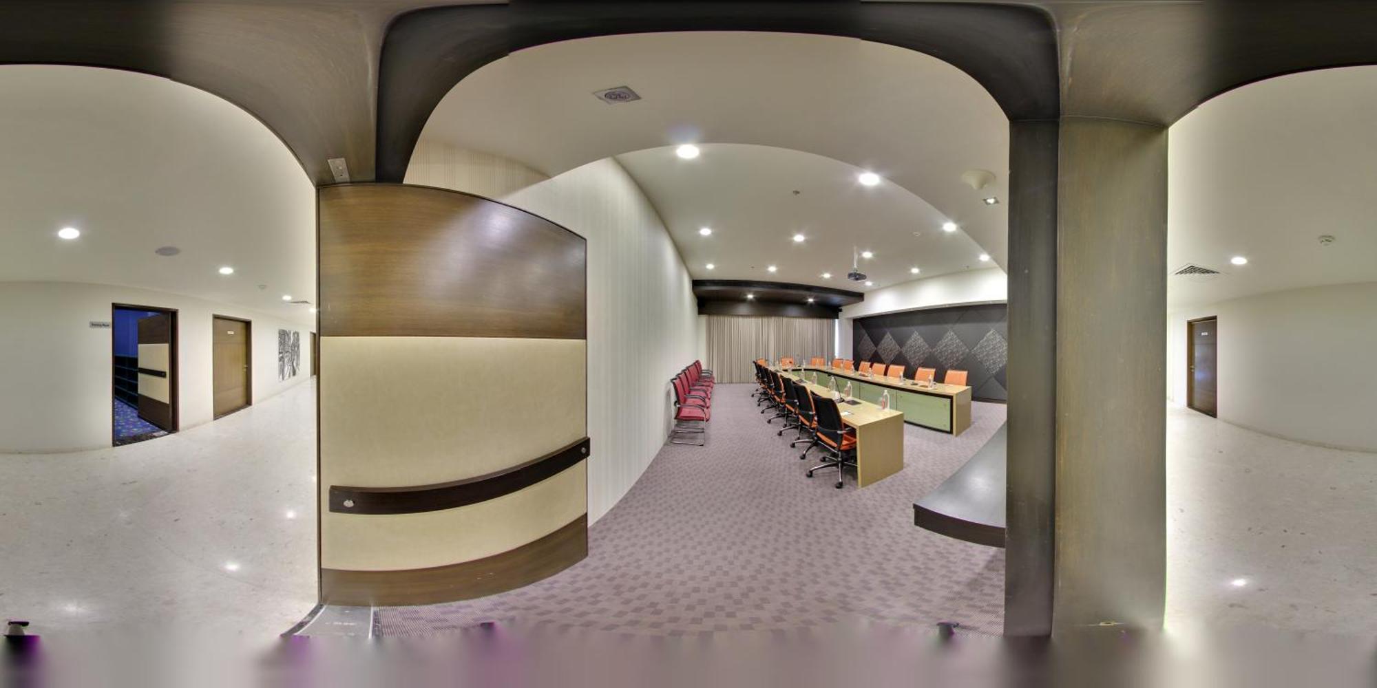 Hotel Narayani Heights, Ahmadabad Zewnętrze zdjęcie